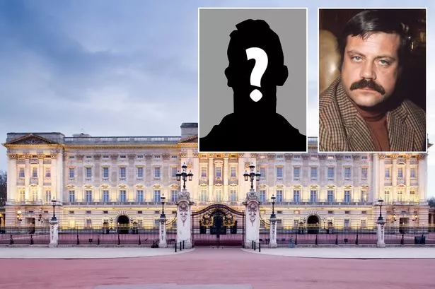 Source Mirror Ex-cop claims a ROYAL was in paedophile ring